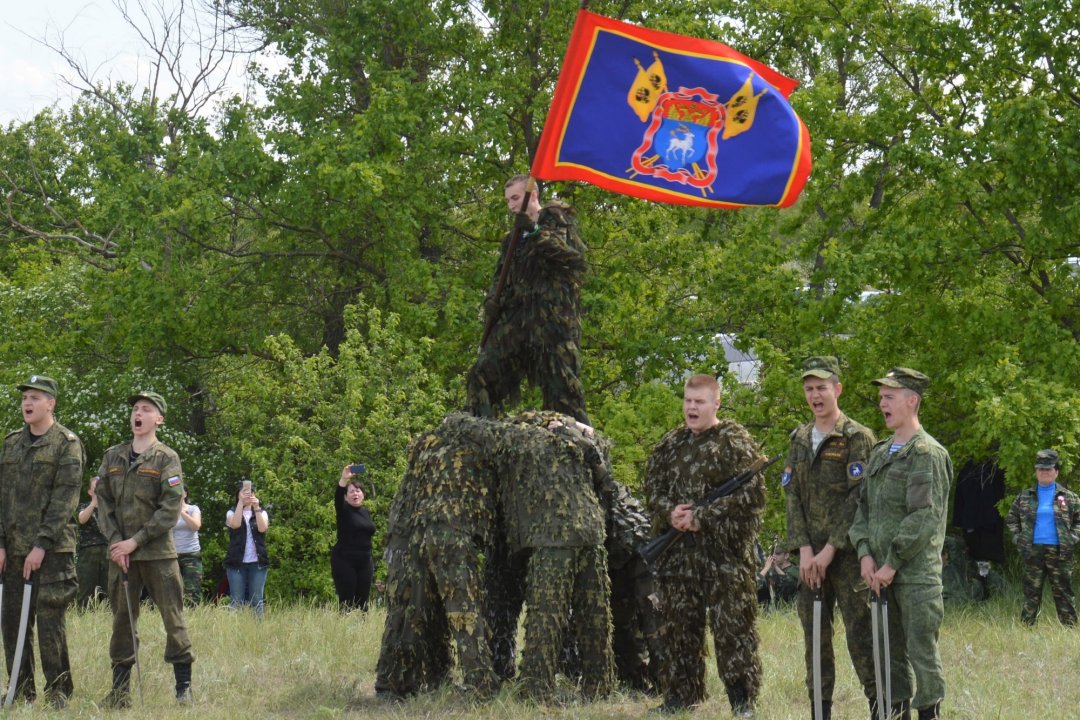 Около двух тысяч донских казаков приняли участие в XVI военно-полевом выходе в Белокалитвинском районе