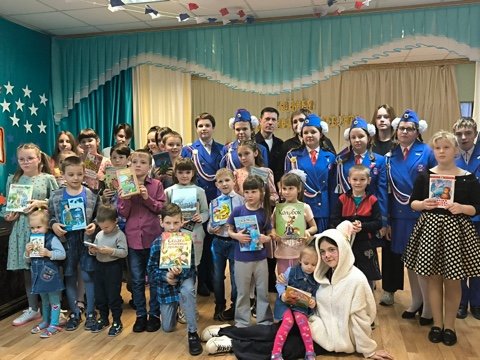 14 февраля в  Белокалитвинском социально-реабилитационном центре для несовершеннолетних состоялось мероприятие для детей «Путешествие по литературным мирам»